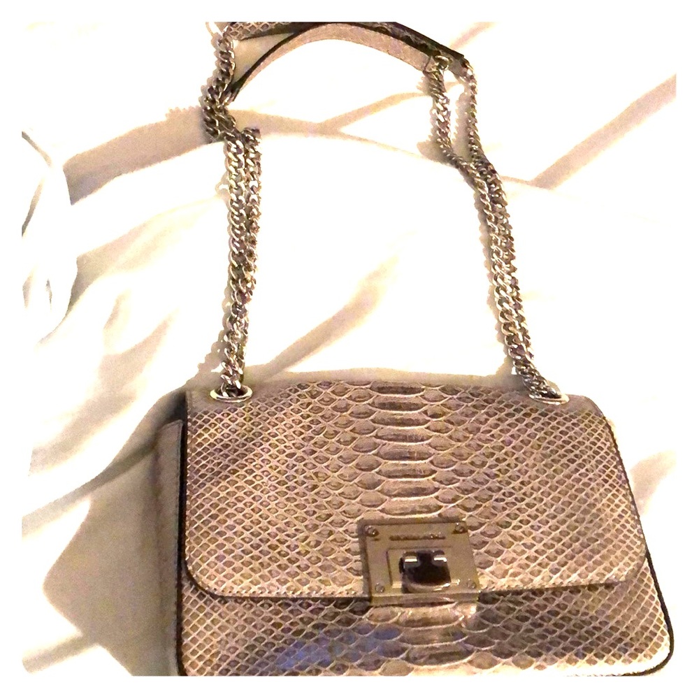 Micheal Kors purse